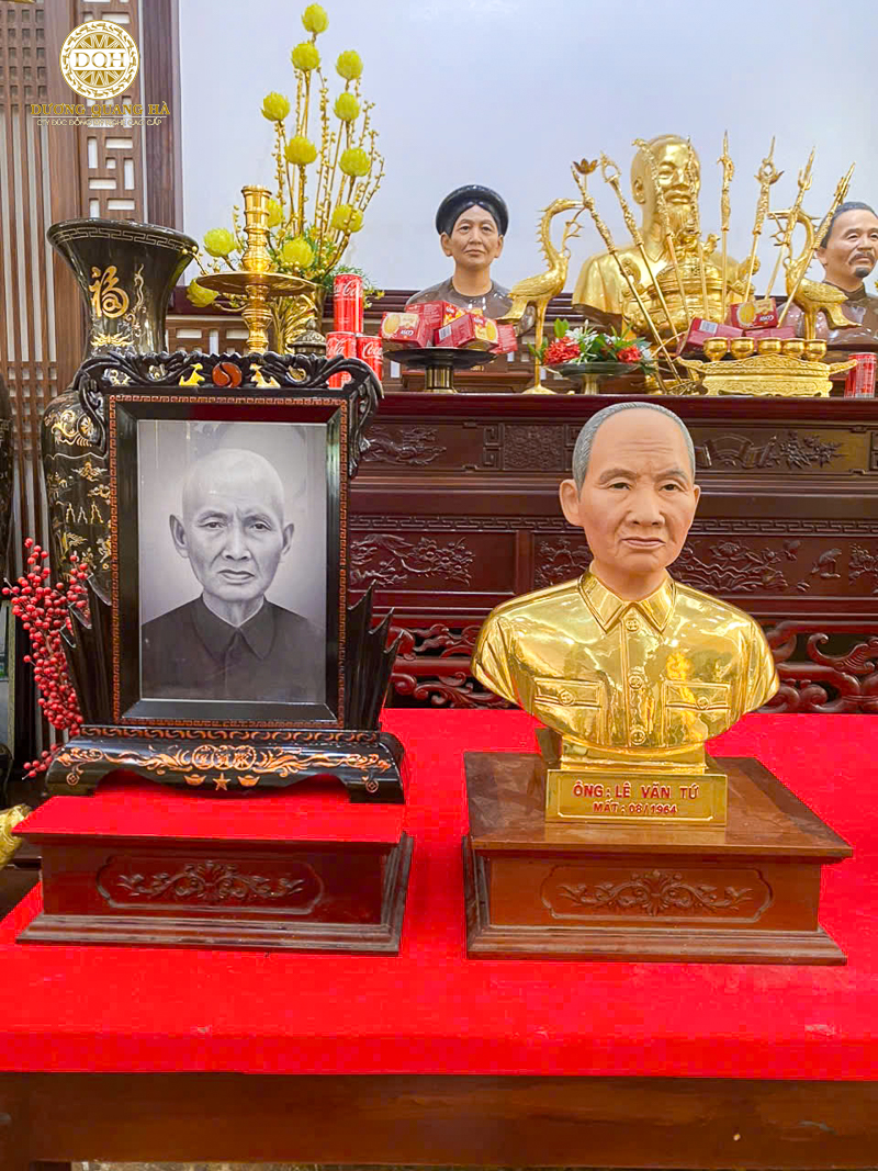 Giá đúc tượng đồng chân dung