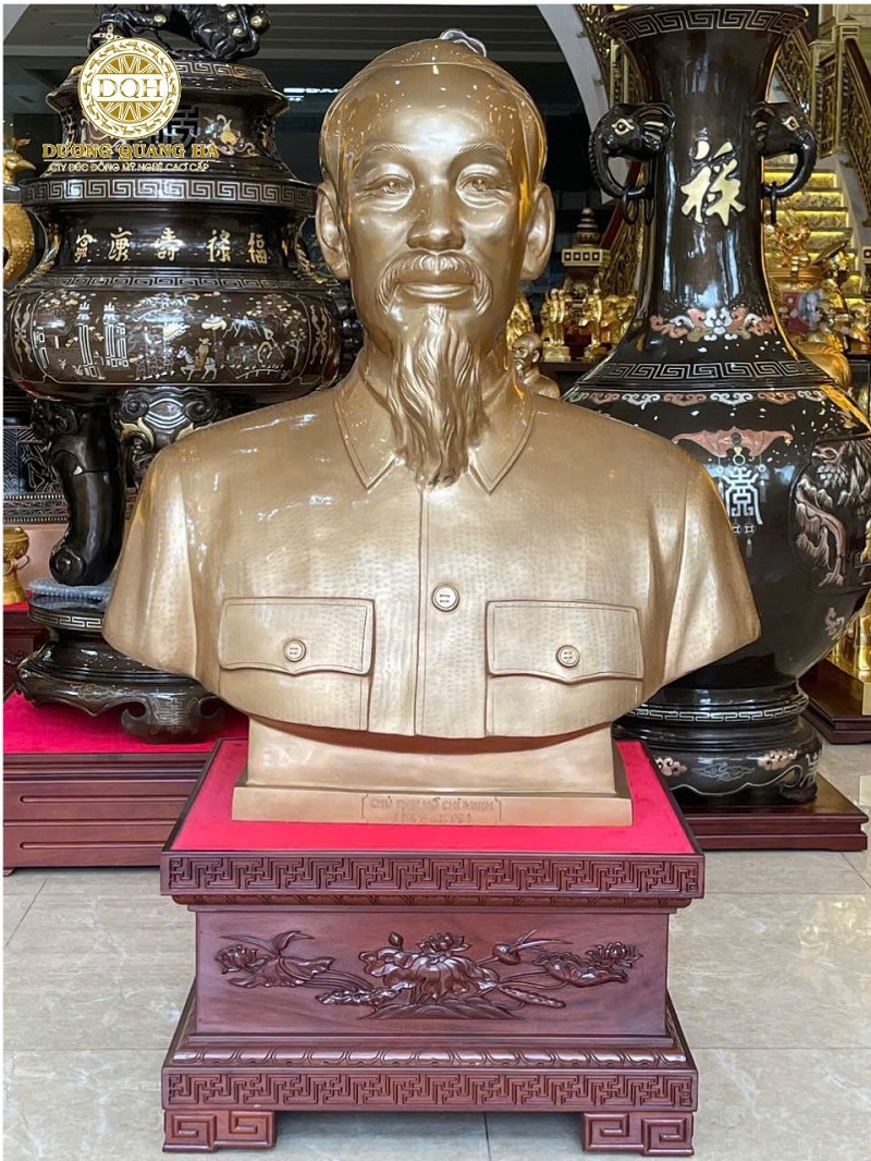 giá tượng đồng Bác Hồ