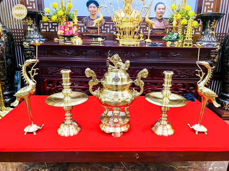 bộ ngũ sự dát vàng