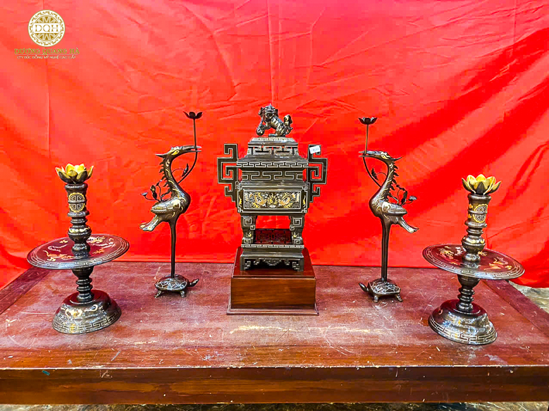 bộ thờ ngũ sự