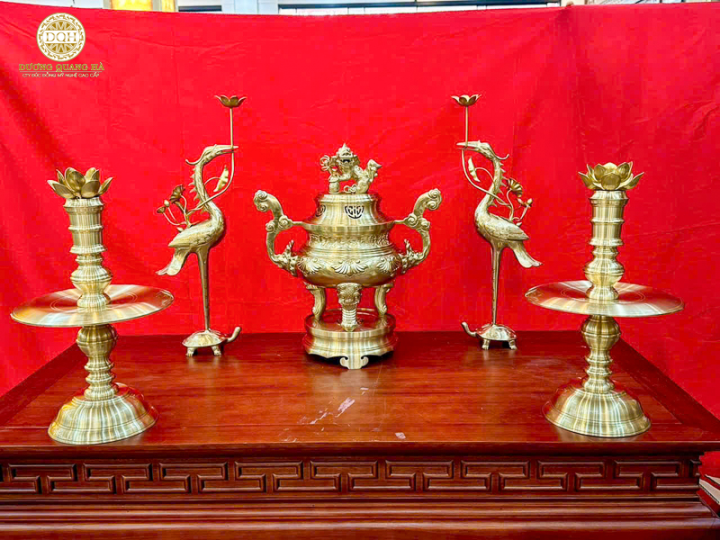 Bộ đồ thờ ngũ sự