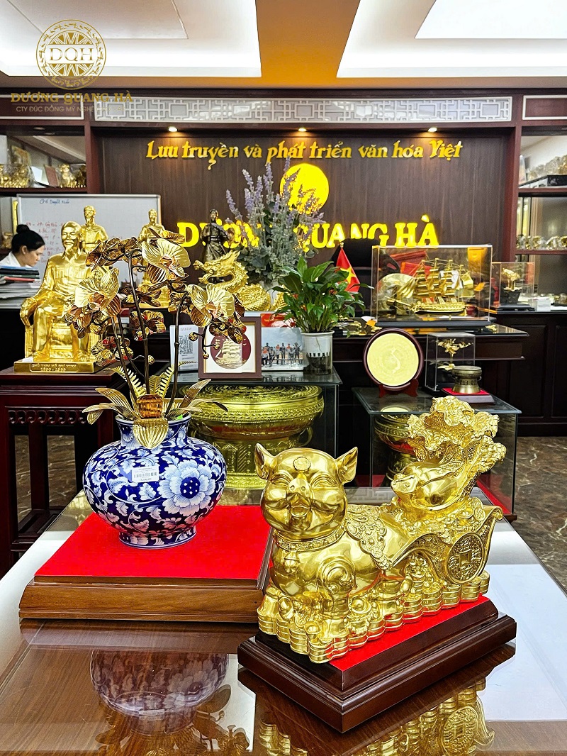 Tượng đồng 12 con giáp