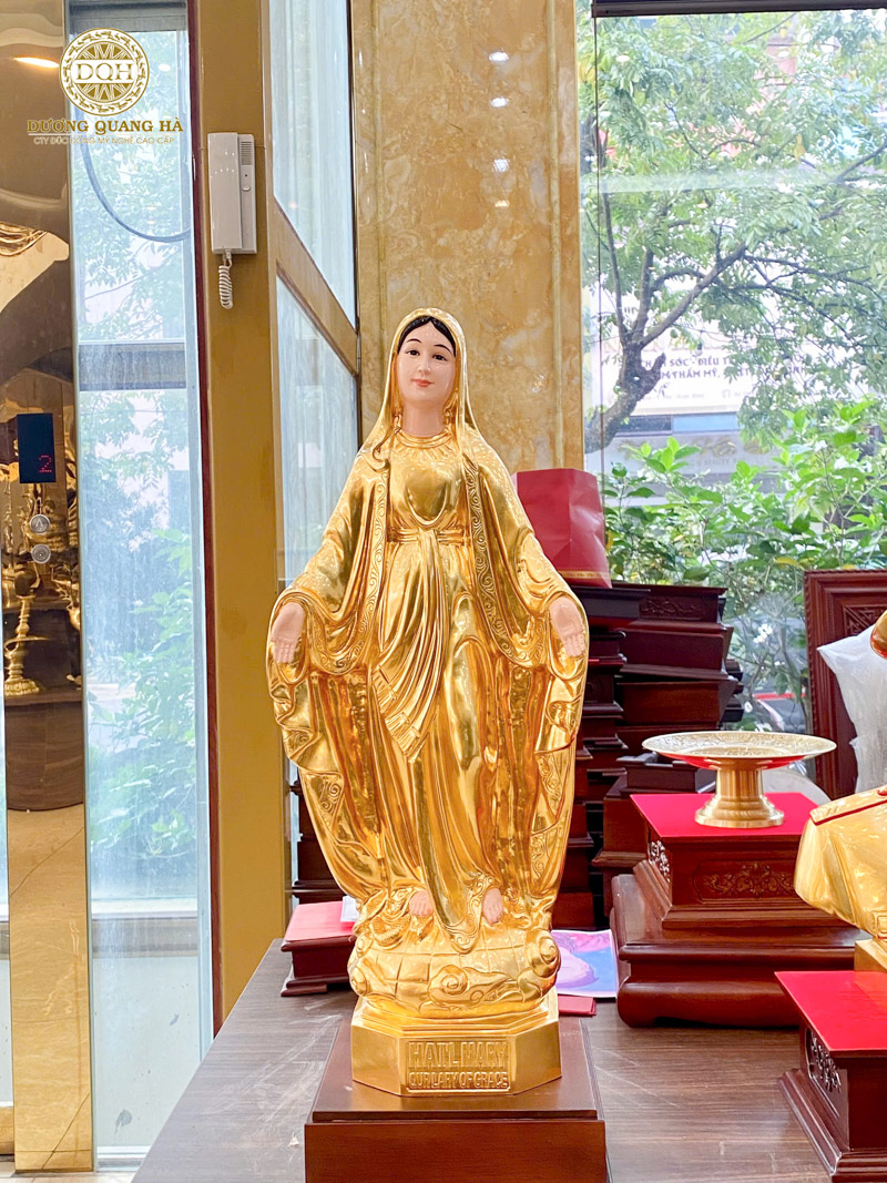 Tượng đồng Chúa