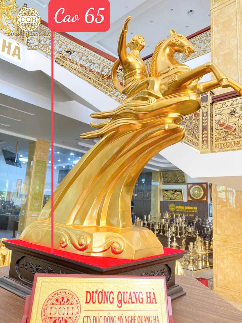 tượng đồng Thánh Gióng