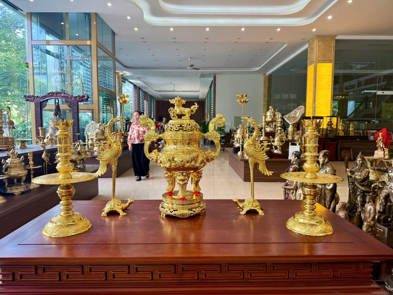 bộ ngũ sự dát vàng