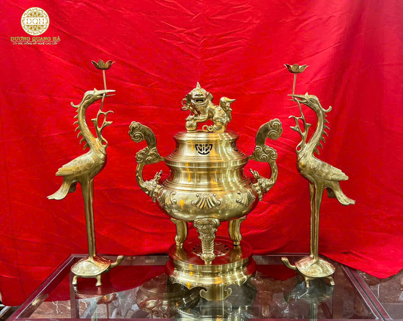 Mua đồ thờ bằng đồng