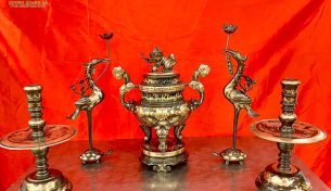 Bộ tam sự và bộ ngũ sự: nên chọn loại nào cho bàn thờ gia tiên?