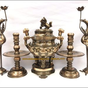 Bộ Ngũ  sự chạm sòi phớt nỉ
