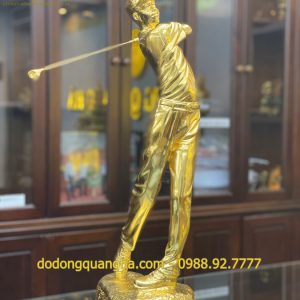 Tượng người chơi Golf dát vàng 9999