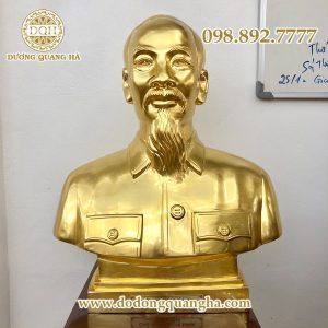 Tượng đồng Bác Hồ dát vàng