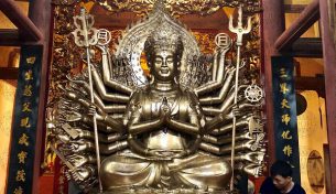 Tìm hiểu dấu ấn của Phật giáo qua tượng đồng Phật Thiên Thủ Thiên Nhãn