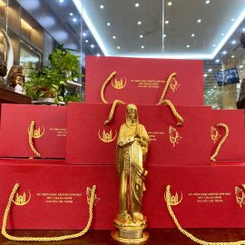 Hoàn thiện 150pho tượng đức mẹ cao 20cm mạ vàng, Kỷ Niệm Ngọc Khánh Linh Mục Đức Cha Đa Minh Nguyễn Chu Trinh