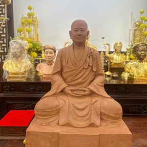 HOÀN THIỆN MẪU ĐẤT CAO 87CM CHO THẦY CHÙA TẠI QUẢNG NINH