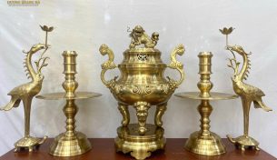 Cách bài trí bộ đỉnh ngũ sự trên ban thờ gia tiên chuẩn phong thủy